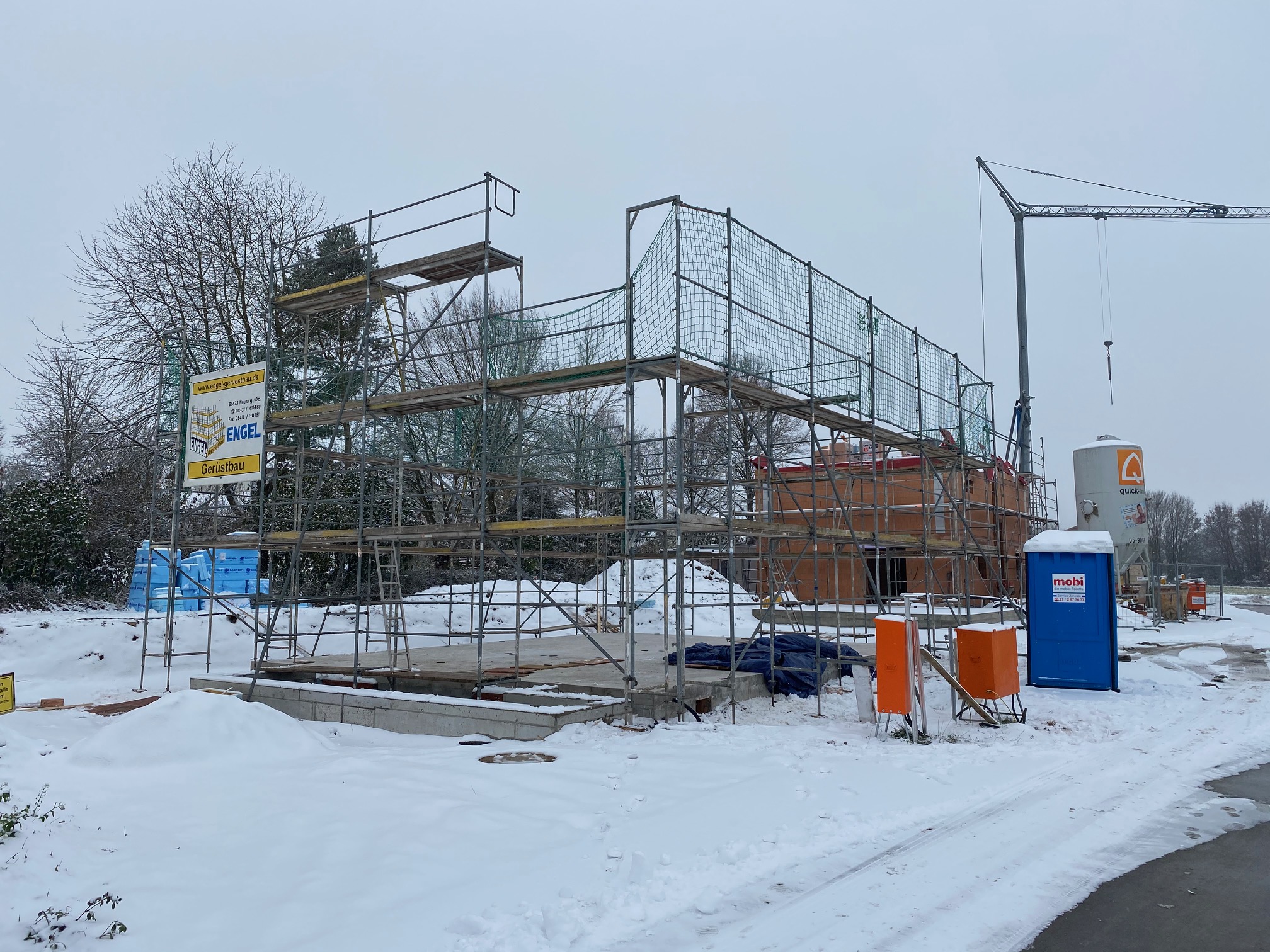 Der Tag vor dem Stelltermin Familie Schön baut ein Haus